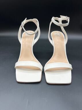 NEW VINCE CAMUTO Bendiva Leather Ankle Strap Pin Block Heel Sandals 9M